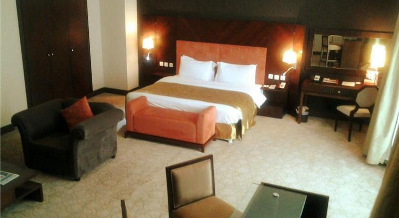 เอเอ็มที เมนา โดฮา Aparthotel ภายนอก รูปภาพ